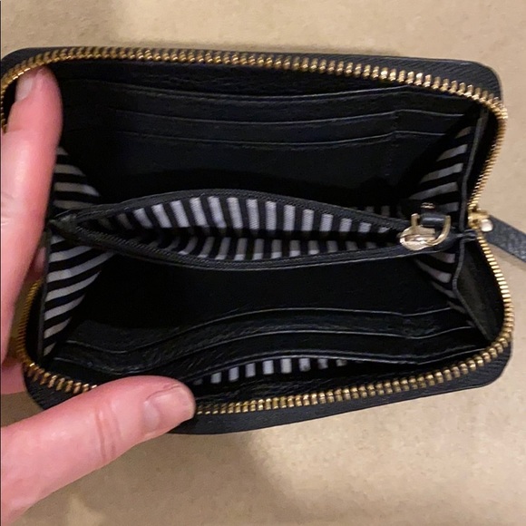 Kate Spade ♠️ Wallet - Picture 3 of 3